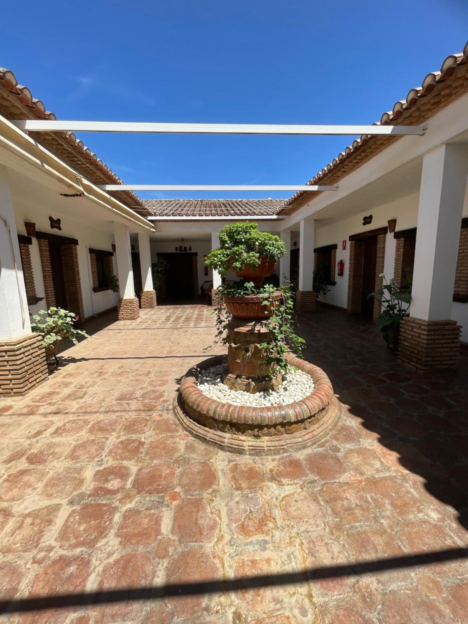 La Hacienda Del Marquesado 호텔 Albunan 외부 사진